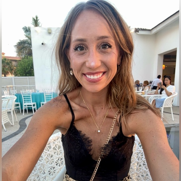 Meet your Posher, Allison - Picture 1 of 1